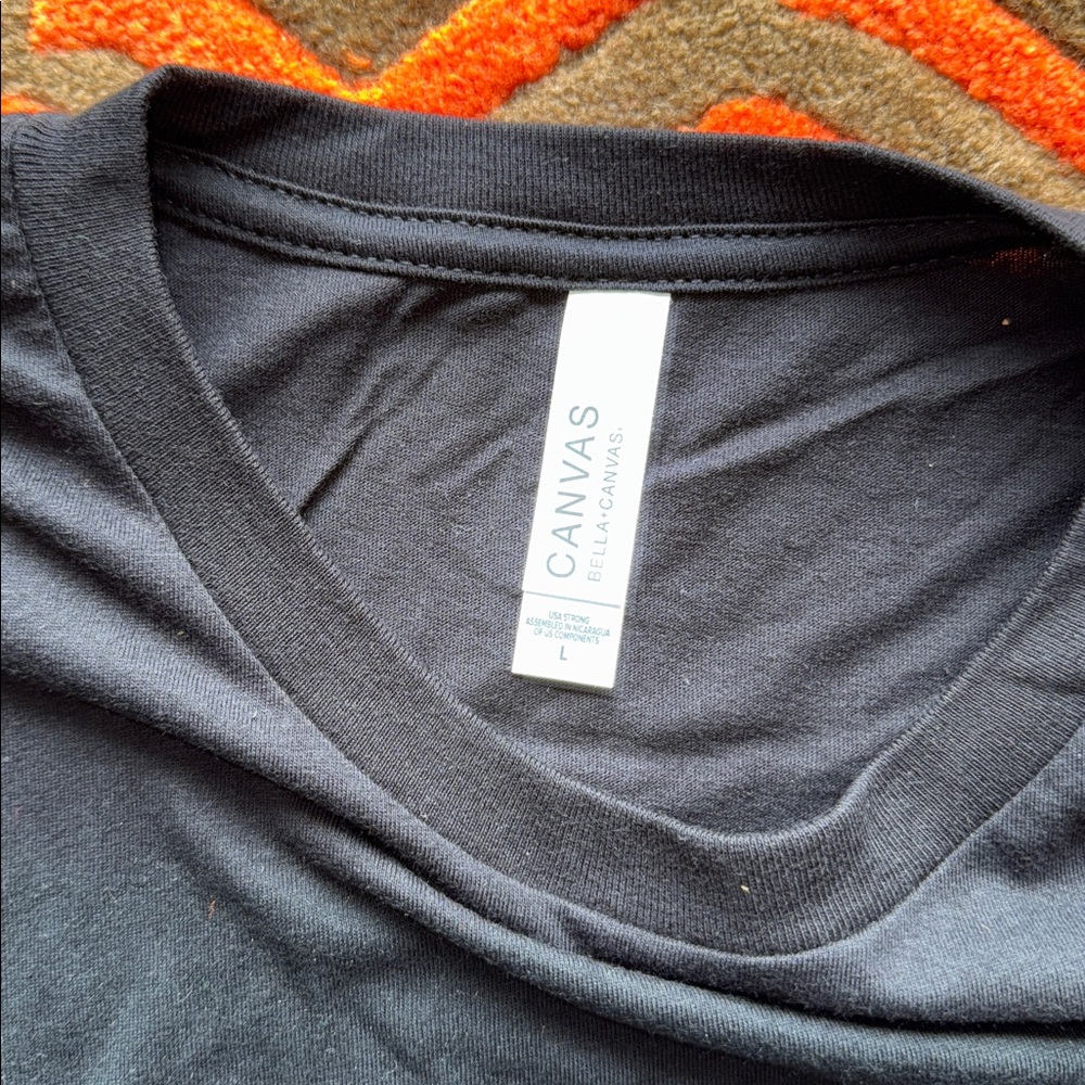 MAKE OFER Men's PLAYBOY Black Graphic Tee with Iconic Cover t-shirt Kate Moss LG - Picture 3 of 7